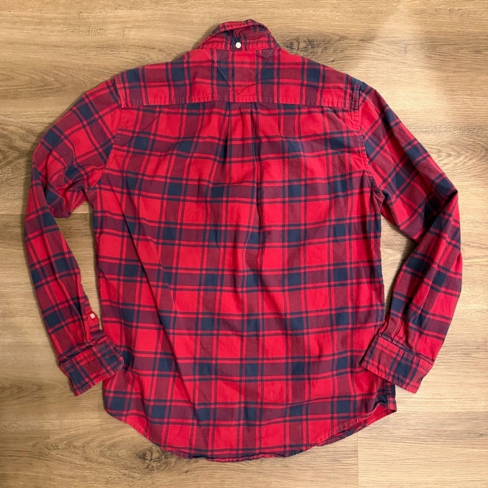 Tommy Hilfiger Plaid Button-Up Shirt – Medium - Picture 2 of 8